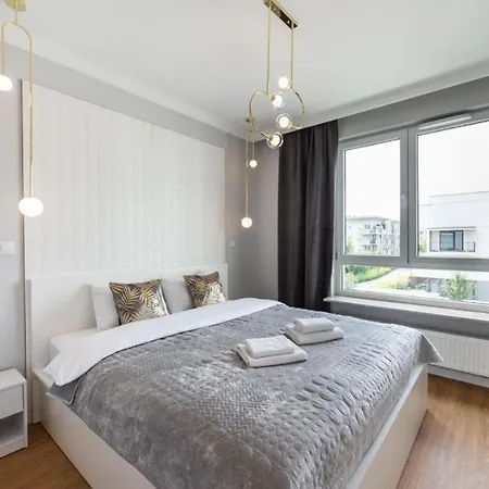 Golden Prestige With Parking In Bemowo Appartamento