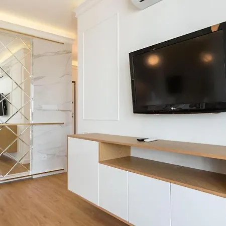 Appartamento Golden Prestige With Parking In Bemowo Varsavia