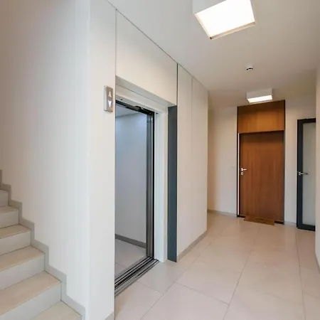 Golden Prestige With Parking In Bemowo Apartment